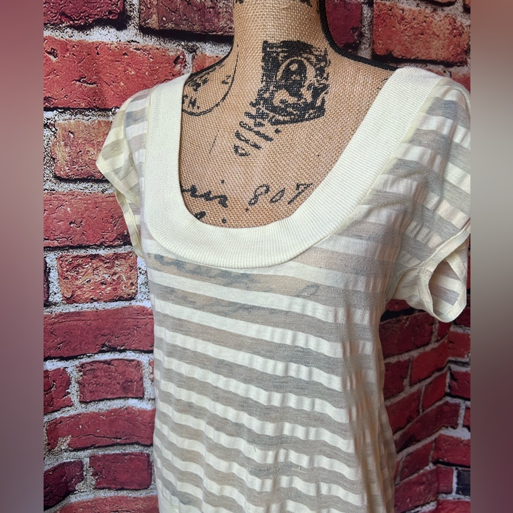 💛OFF THE SHOULDER BURN OUT TOP 💛